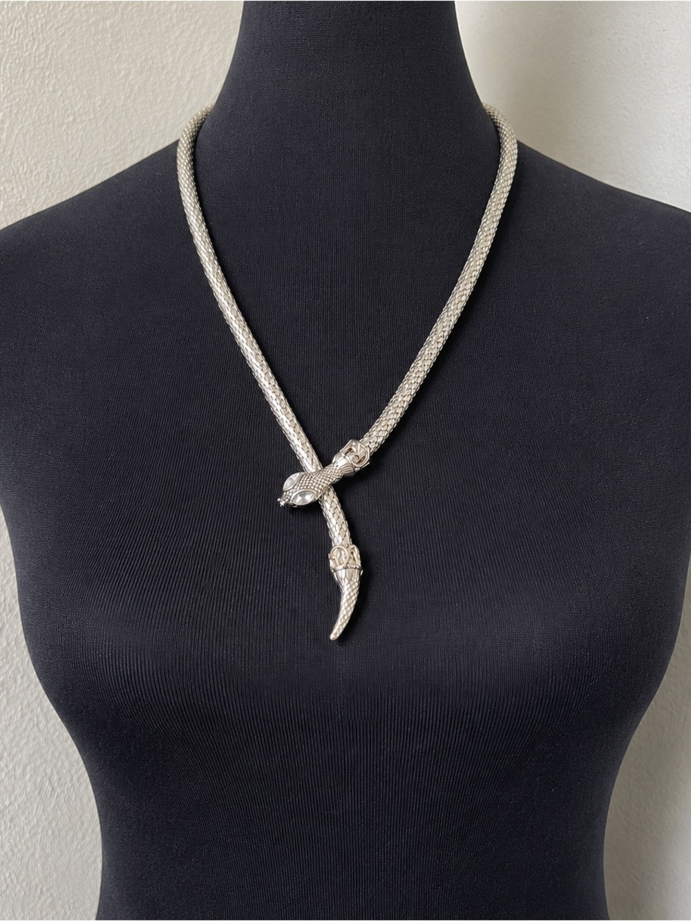 Vtg Silver Chainmail Snake Mesh Necklace Crystal Eyes Adjustable Lariat Serpent - Picture 2 of 10